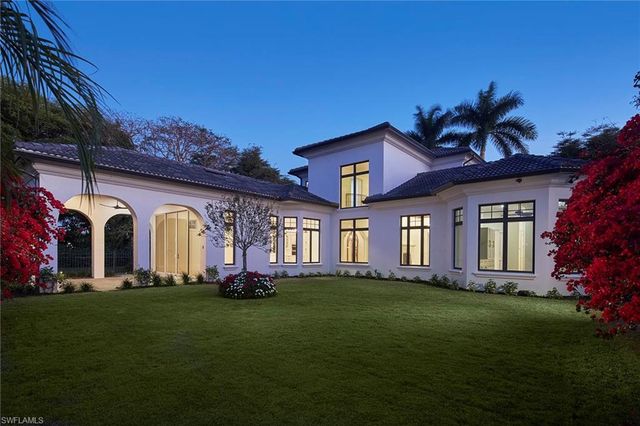 1609 Chinaberry WAY, Naples, FL 34105