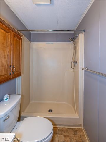 10 Corktree Drive, Olmsted Twp, OH 44138