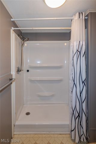 10 Corktree Drive, Olmsted Twp, OH 44138