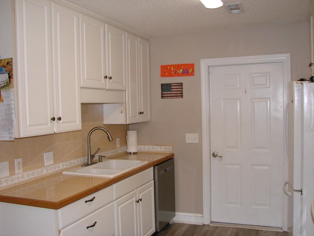 1652 Langley Dr., Longs, SC 29568