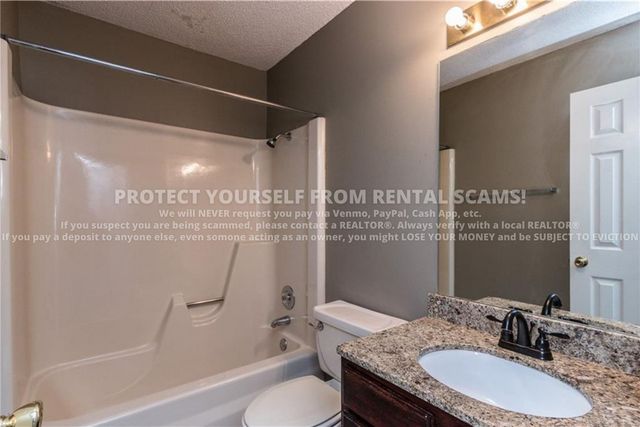 3079 W Essex Drive, Fayetteville, AR 72704