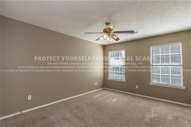 3079 W Essex Drive, Fayetteville, AR 72704