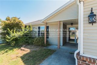 3079 W Essex Drive, Fayetteville, AR 72704