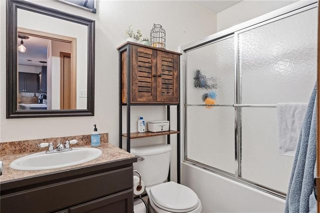 923 Ward Avenue, Lawrence, KS 66044