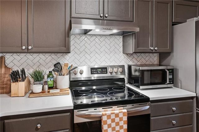 923 Ward Avenue, Lawrence, KS 66044