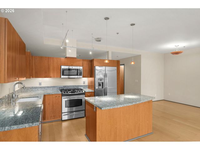 1221 Sw 10TH Ave 702, Portland, OR 97205