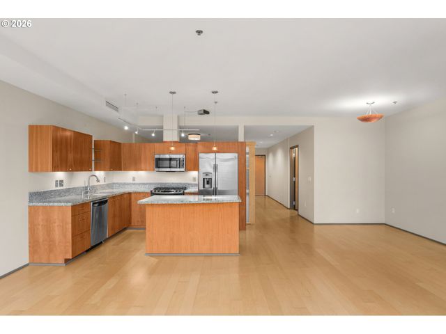 1221 Sw 10TH Ave 702, Portland, OR 97205