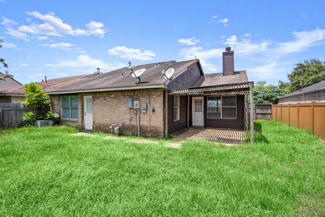 12007 Mountain Ridge, Houston, TX 77043