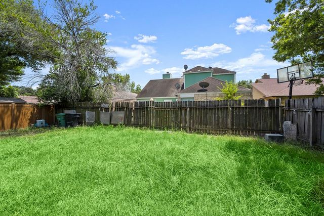 12007 Mountain Ridge, Houston, TX 77043