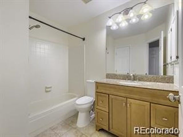 1228 S Idalia St, Aurora, CO 80017