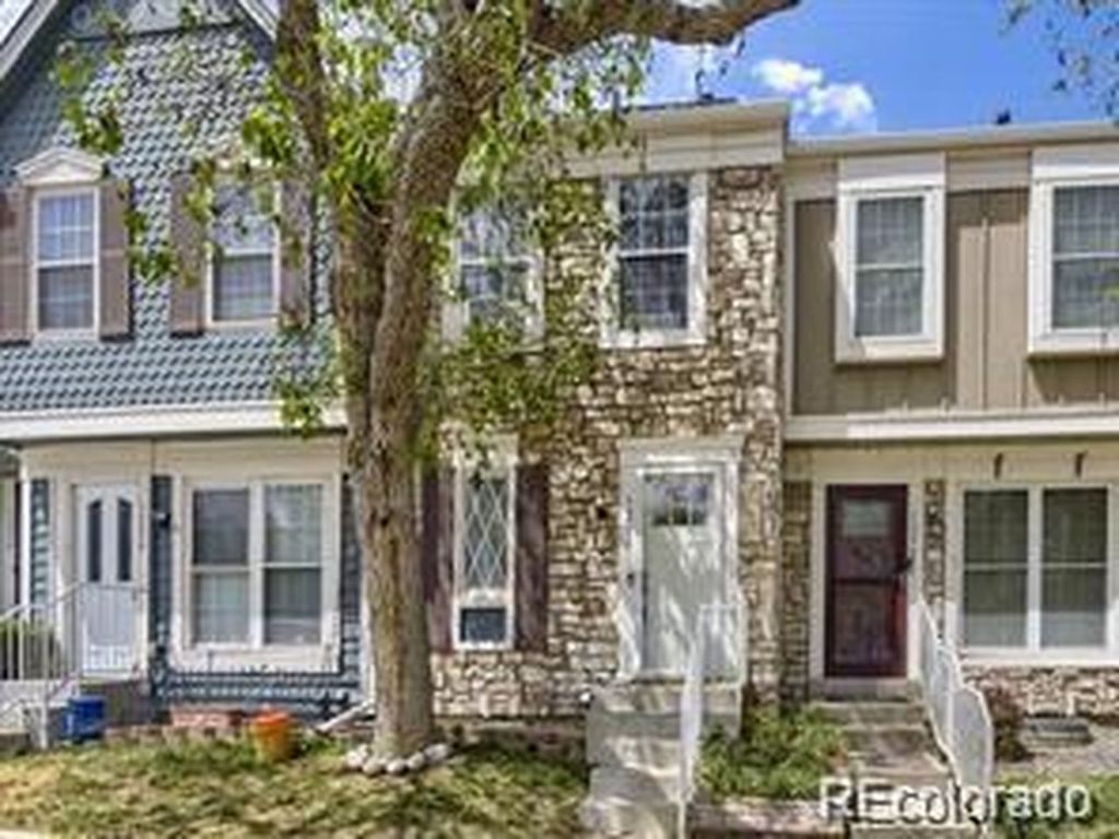 1228 S Idalia St, Aurora, CO 80017