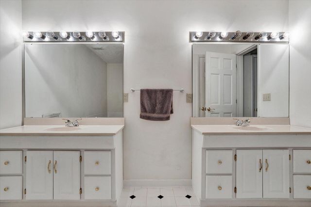 2446 DEER RUN RD, Ferrum, VA 24088