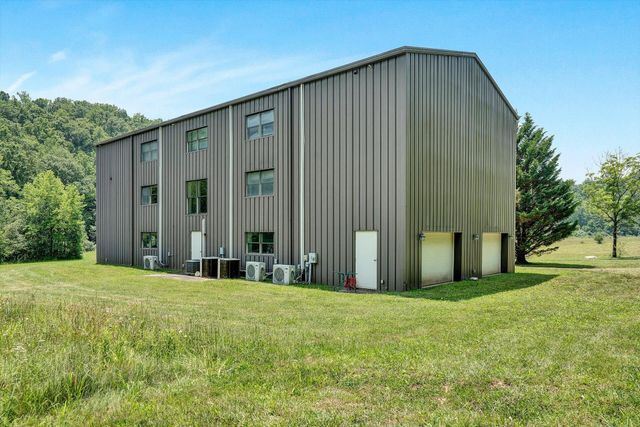 2446 DEER RUN RD, Ferrum, VA 24088