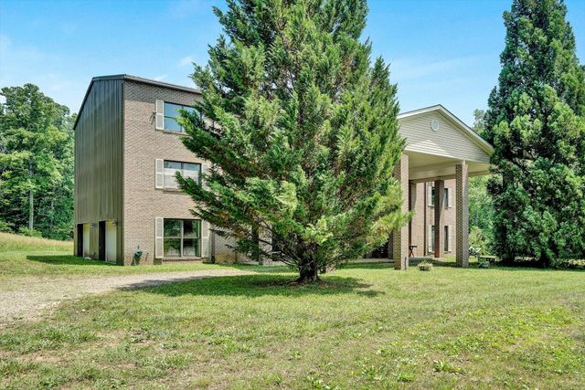 2446 DEER RUN RD, Ferrum, VA 24088