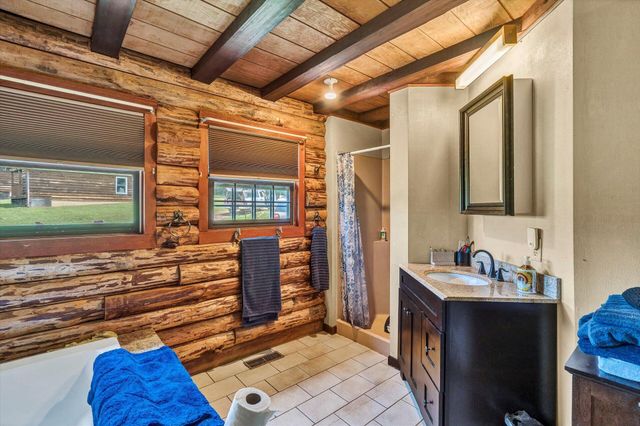 2446 DEER RUN RD, Ferrum, VA 24088