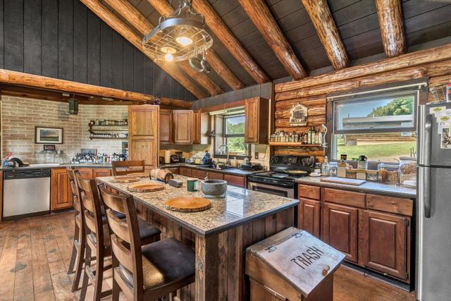 2446 DEER RUN RD, Ferrum, VA 24088