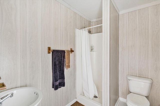 2446 DEER RUN RD, Ferrum, VA 24088