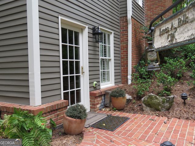 4464 Woodland Brook Drive SE, Atlanta, GA 30339