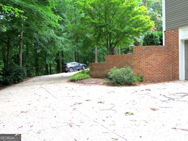 4464 Woodland Brook Drive SE, Atlanta, GA 30339
