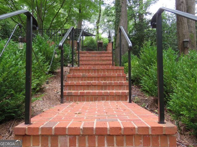4464 Woodland Brook Drive SE, Atlanta, GA 30339