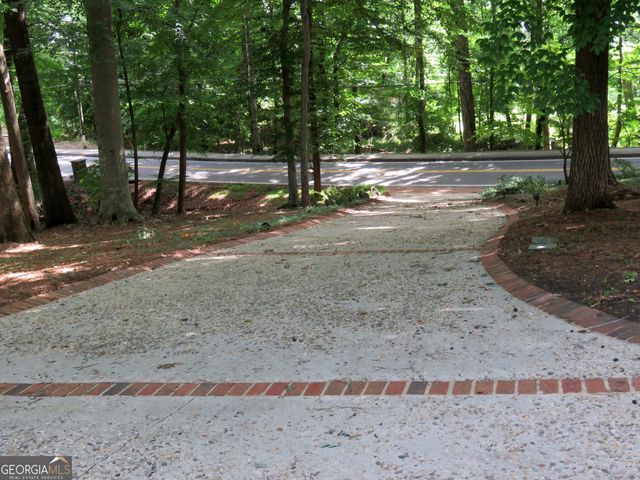 4464 Woodland Brook Drive SE, Atlanta, GA 30339