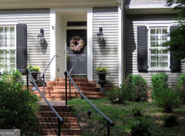 4464 Woodland Brook Drive SE, Atlanta, GA 30339