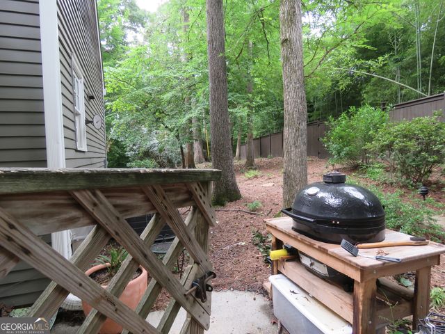 4464 Woodland Brook Drive SE, Atlanta, GA 30339