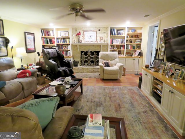 4464 Woodland Brook Drive SE, Atlanta, GA 30339