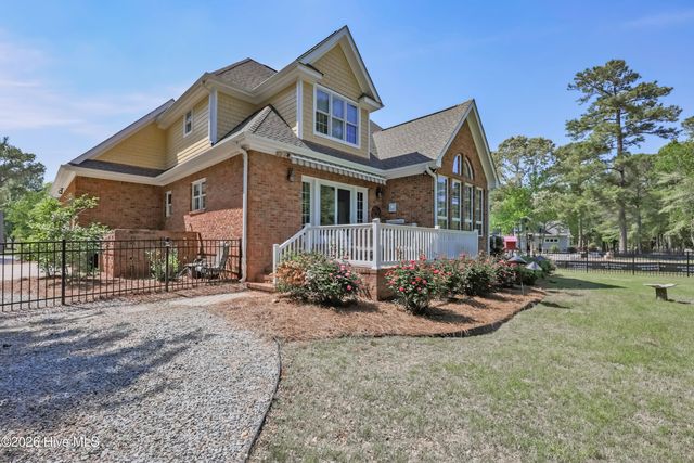 136 Pilot House Drive, Wallace, NC 28466