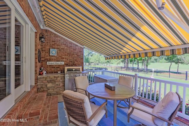 136 Pilot House Drive, Wallace, NC 28466