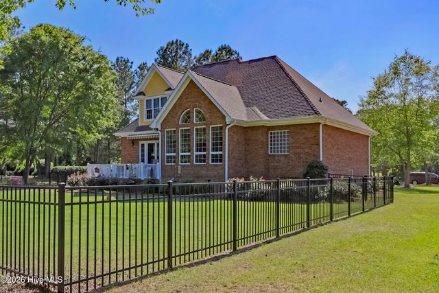 136 Pilot House Drive, Wallace, NC 28466