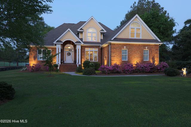 136 Pilot House Drive, Wallace, NC 28466