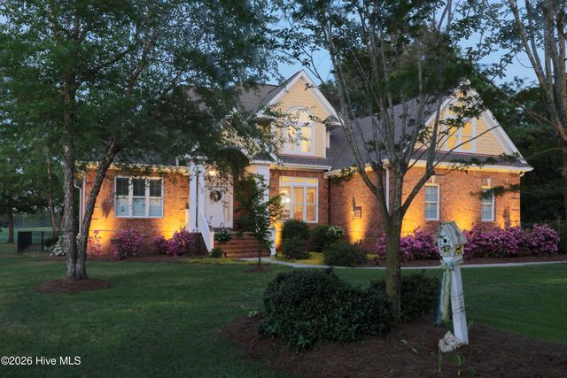 136 Pilot House Drive, Wallace, NC 28466
