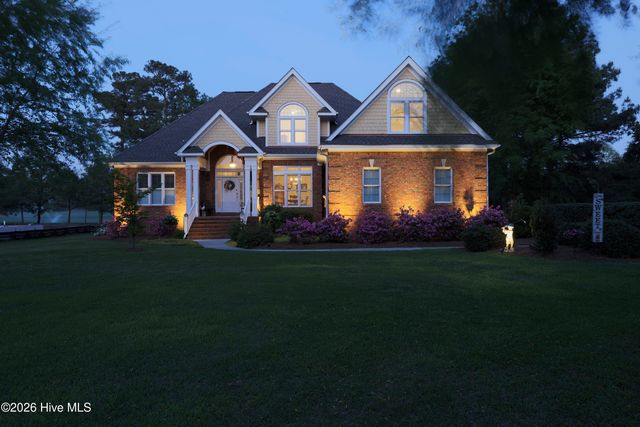 136 Pilot House Drive, Wallace, NC 28466