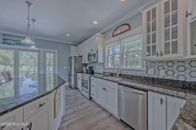 136 Pilot House Drive, Wallace, NC 28466