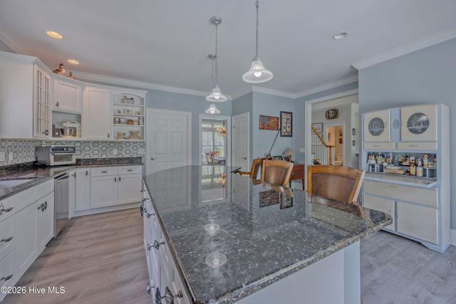 136 Pilot House Drive, Wallace, NC 28466