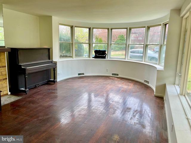 119 ROBBINS AVE, Jenkintown, PA 19046