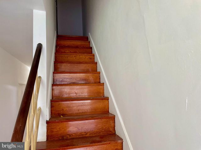 119 ROBBINS AVE, Jenkintown, PA 19046
