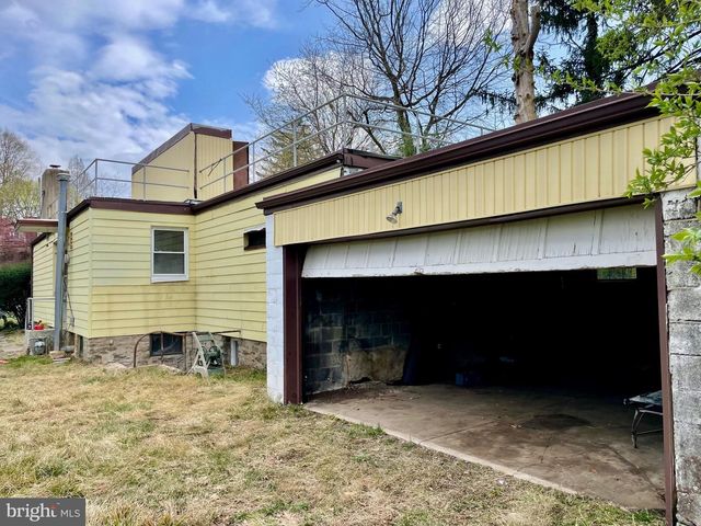 119 ROBBINS AVE, Jenkintown, PA 19046