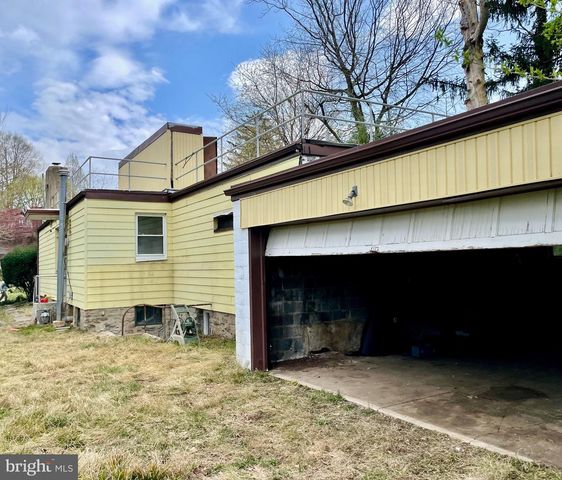 119 ROBBINS AVE, Jenkintown, PA 19046