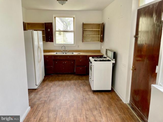 119 ROBBINS AVE, Jenkintown, PA 19046