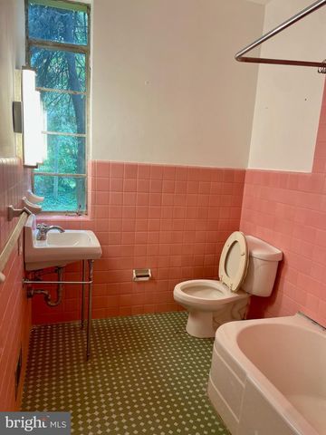 119 ROBBINS AVE, Jenkintown, PA 19046