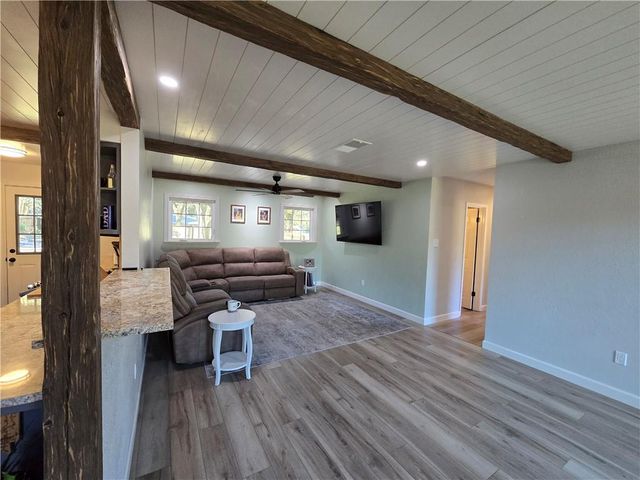 9275 Cottage Park N Drive, Mobile, AL 36695