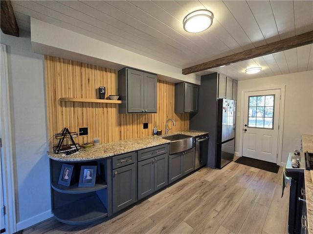 9275 Cottage Park N Drive, Mobile, AL 36695