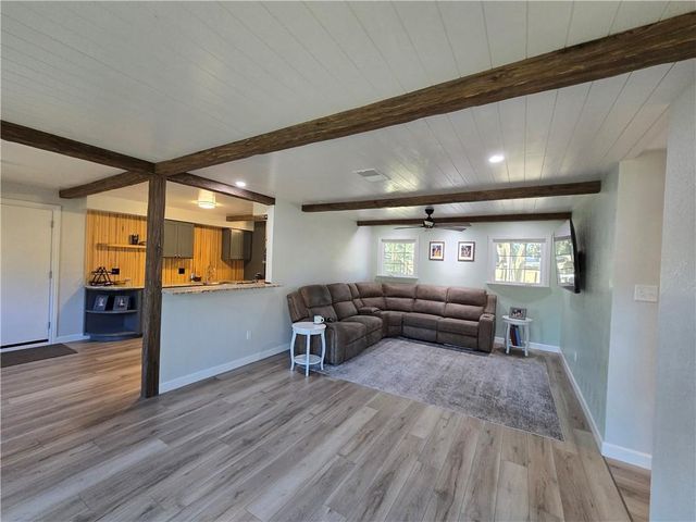 9275 Cottage Park N Drive, Mobile, AL 36695