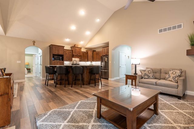 5107 Weathers Court, Bloomington, IN 47404