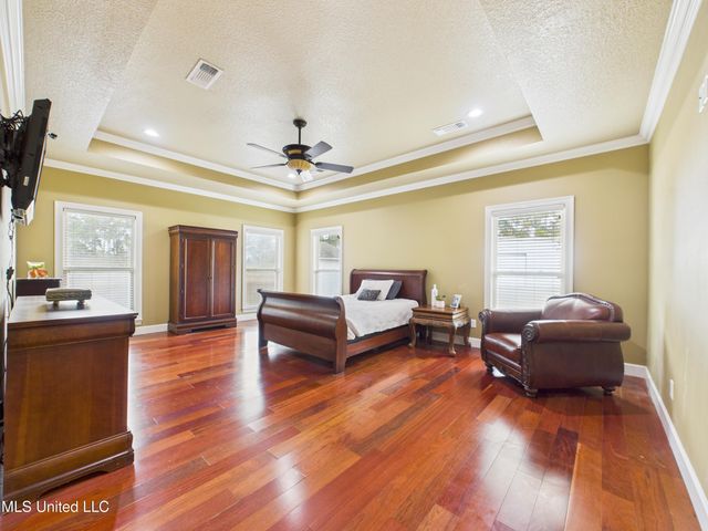 7414 Fountainbleau Road, Ocean Springs, MS 39564