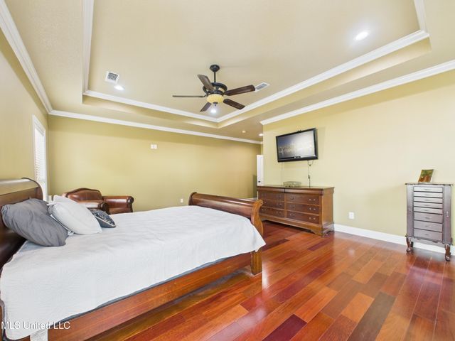 7414 Fountainbleau Road, Ocean Springs, MS 39564