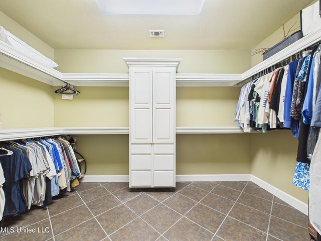 7414 Fountainbleau Road, Ocean Springs, MS 39564