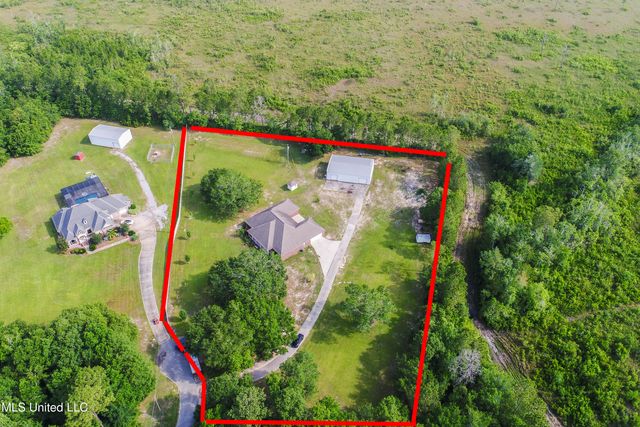 7414 Fountainbleau Road, Ocean Springs, MS 39564